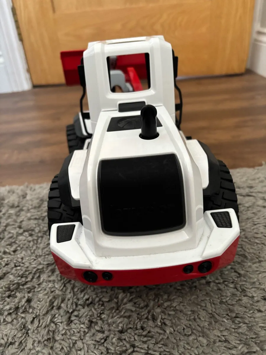 Bruder XL5000 - Image 2