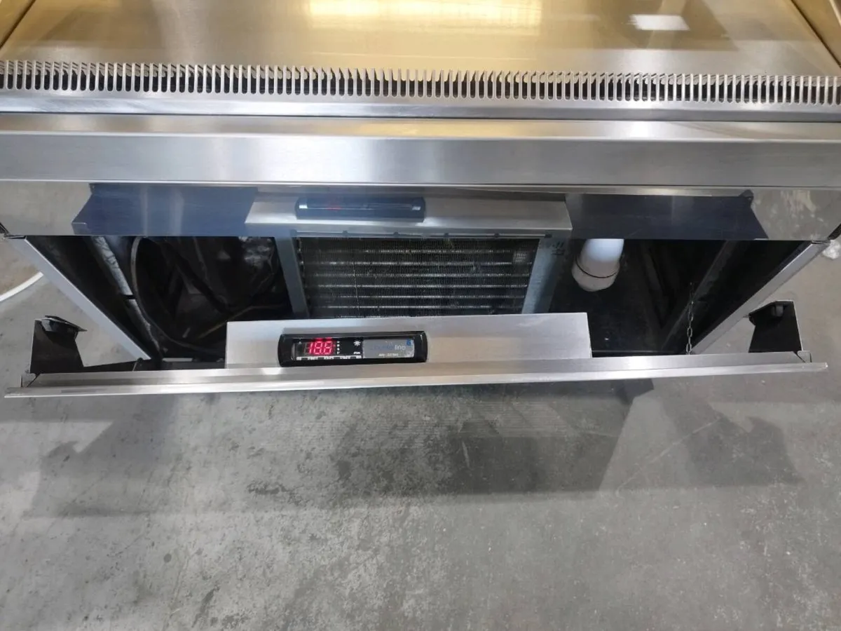 Grab and go display - Image 3