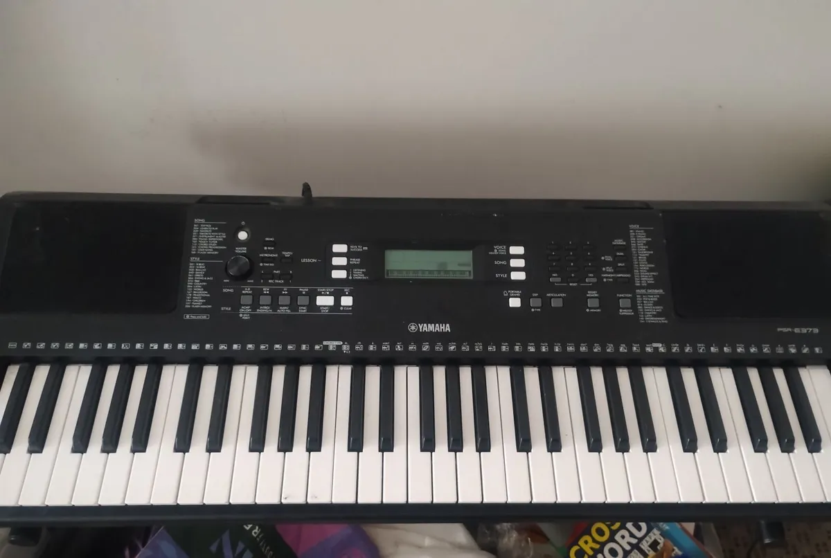 Keyboard piano PSR-E373 - Image 1