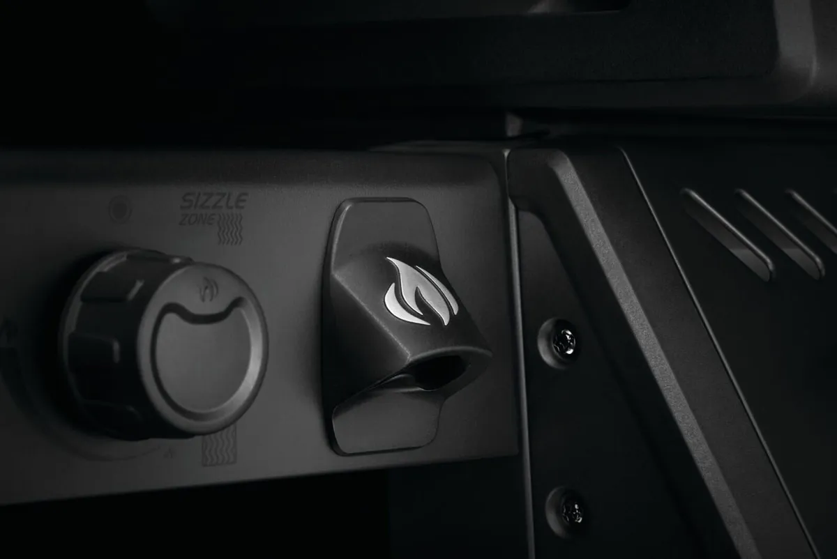 Napoleon Premium BBQ'S Phantom Freestyle 425 with - Image 4