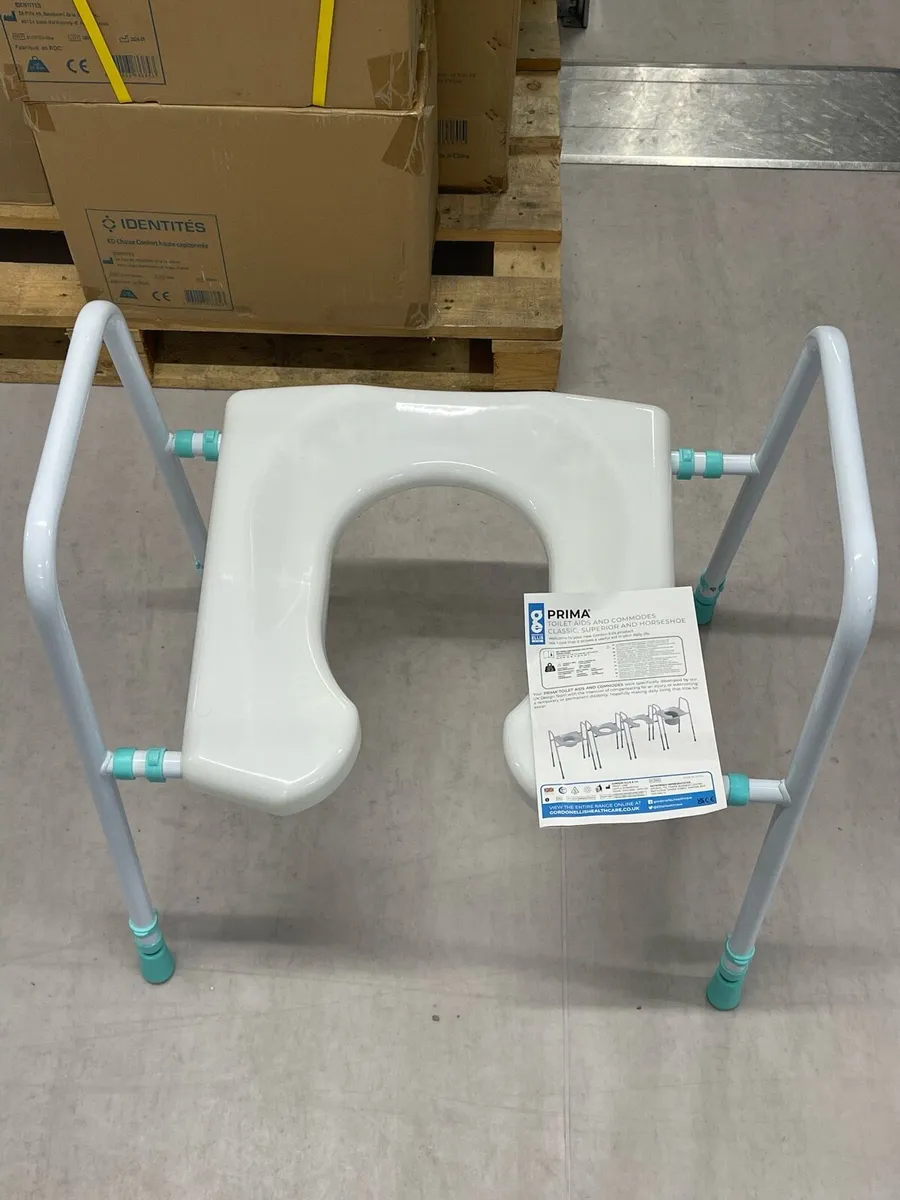 Prima Raised Toilet Seat and Frame - Image 2
