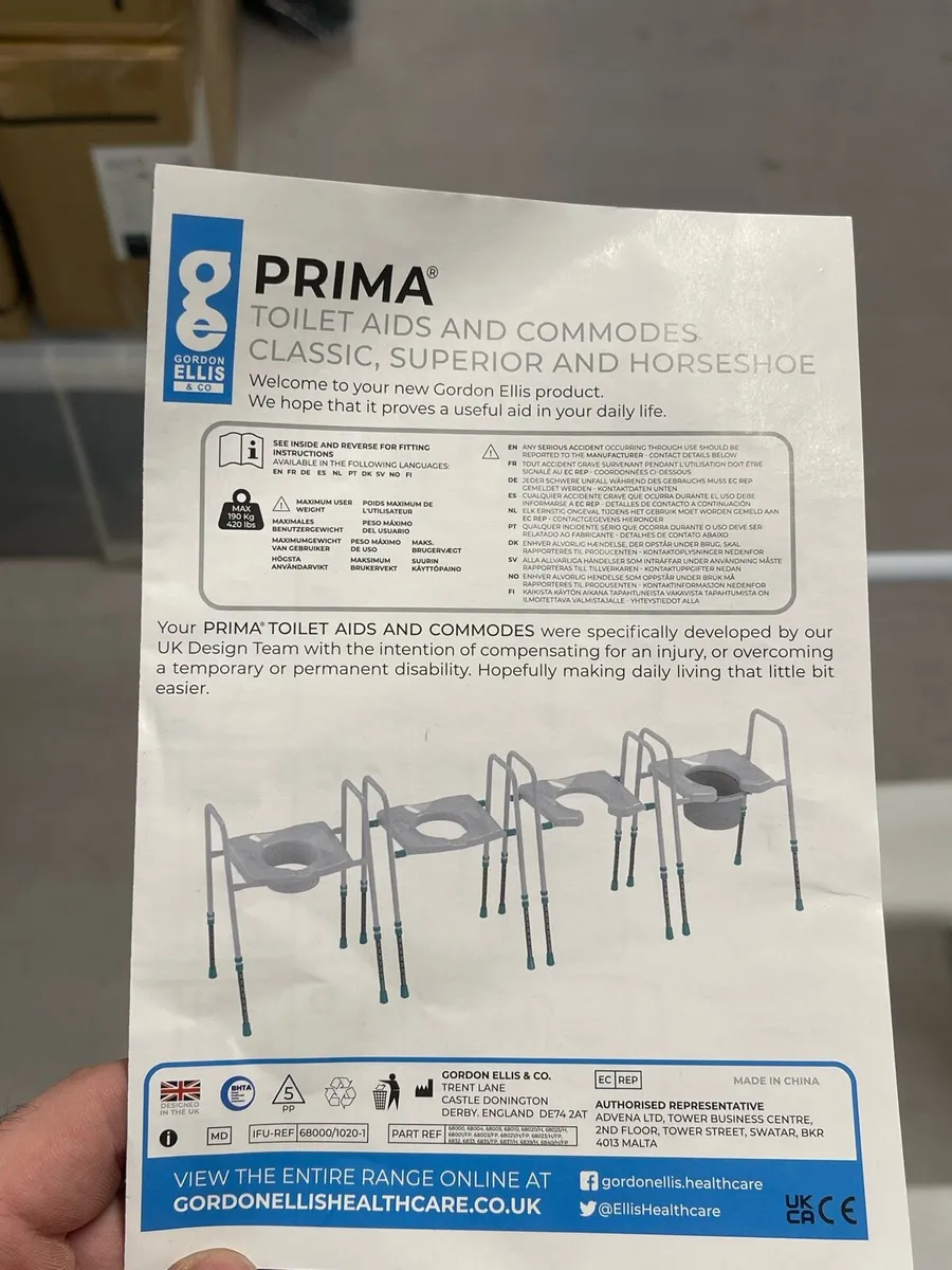 Prima Raised Toilet Seat and Frame - Image 4