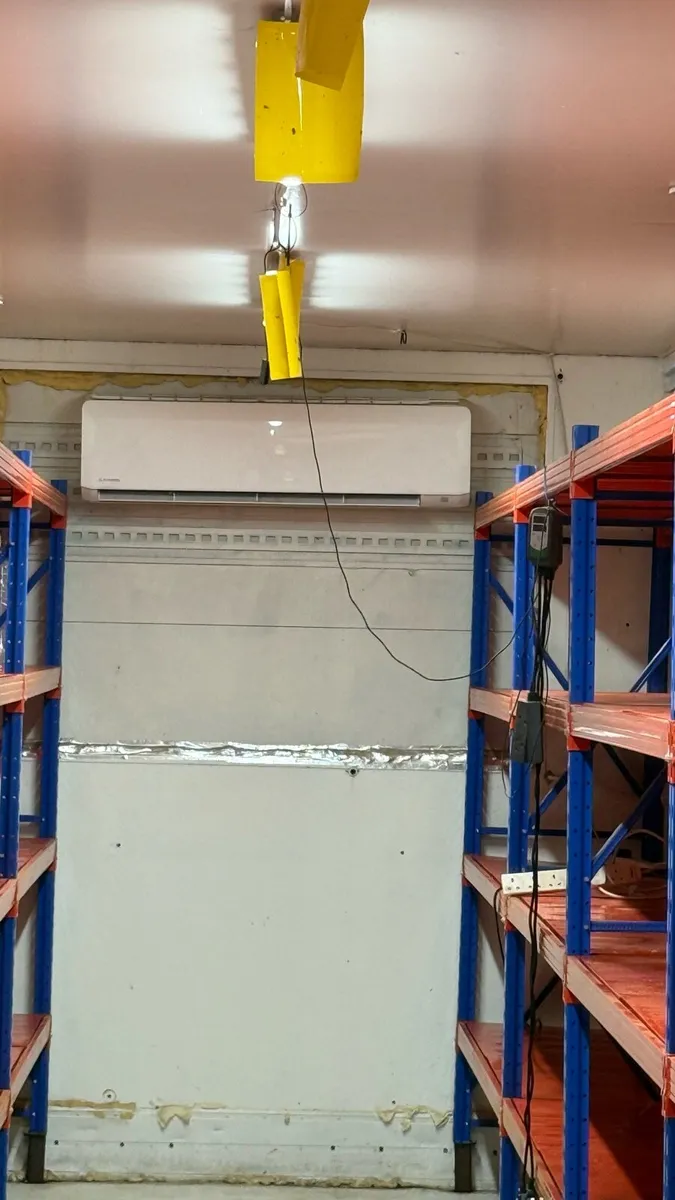 40ft Ex-Reefer Container/Fully Fitted, Insulated, - Image 3