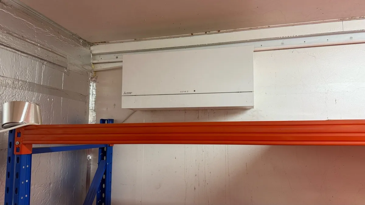 40ft Ex-Reefer Container/Fully Fitted, Insulated, - Image 4