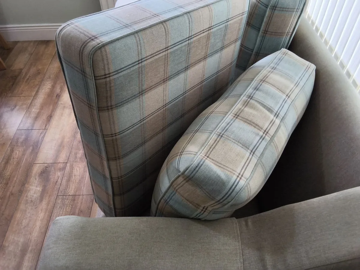 Two seater sofas - Image 3