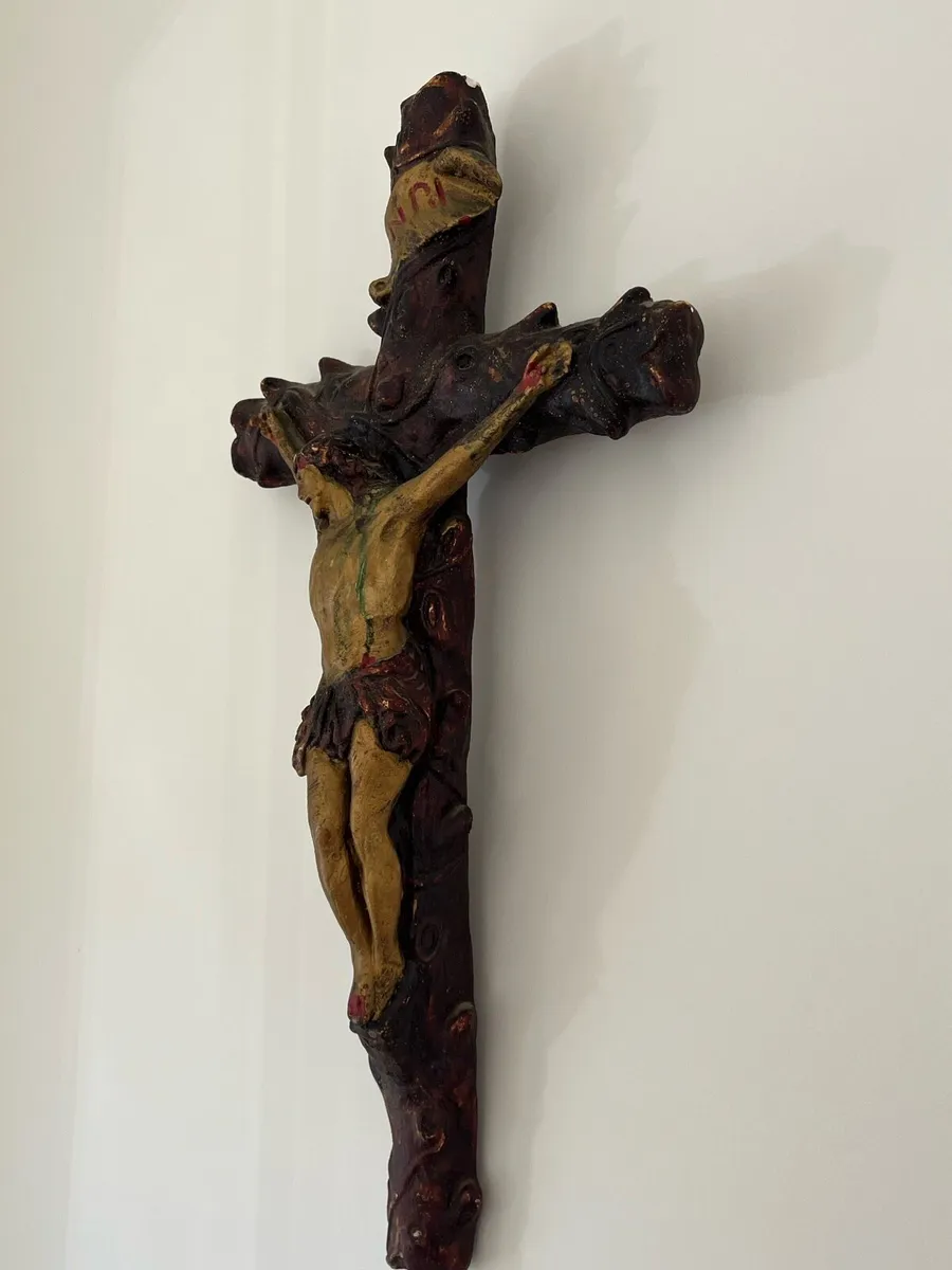 Mid century hand painted crucifix - Image 4