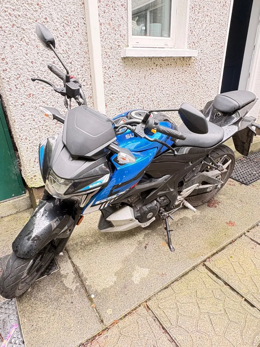 Suzuki motorcycle - Image 4