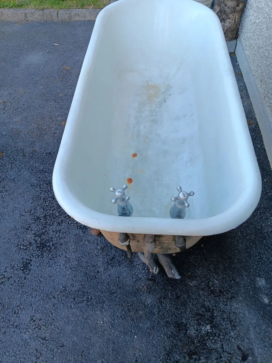 Antique Bath - Image 2