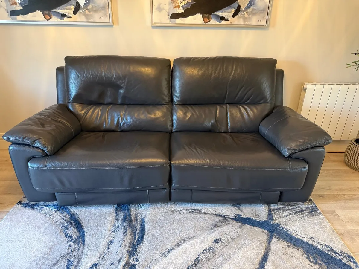 3 seater Leather Electric Recliner sofa - Image 1