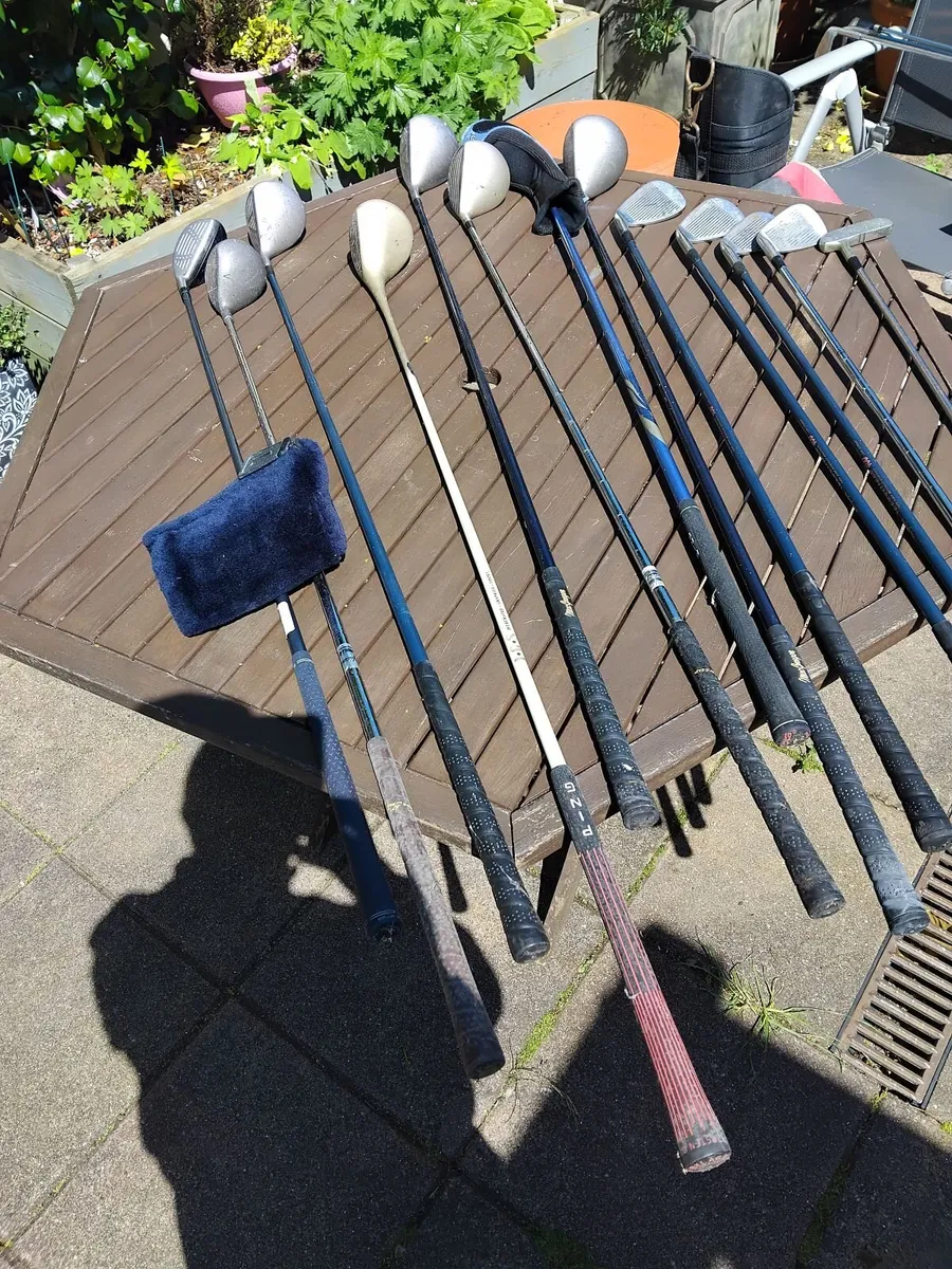 Set of Golf Clubs - Image 1