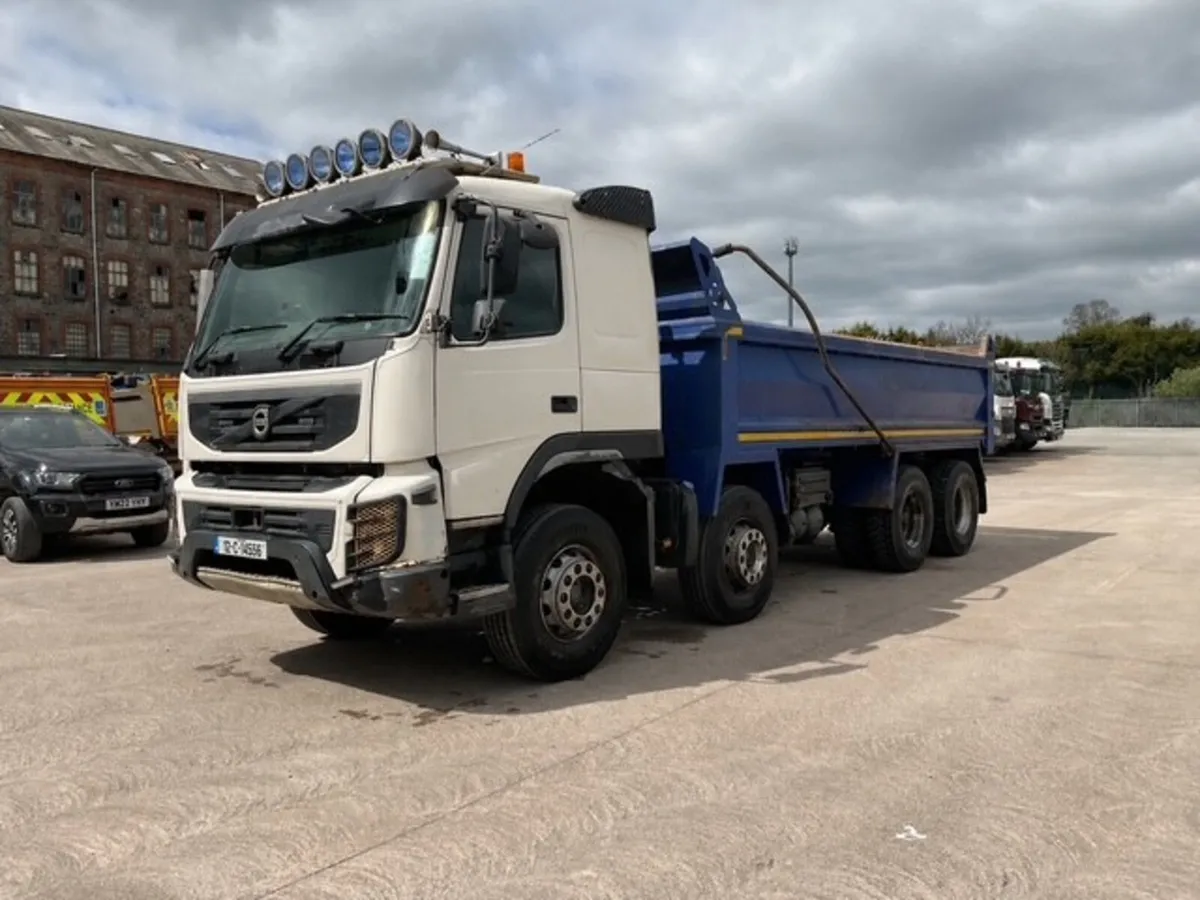 2012 Volvo FM450 8x4 Tipper - Image 1