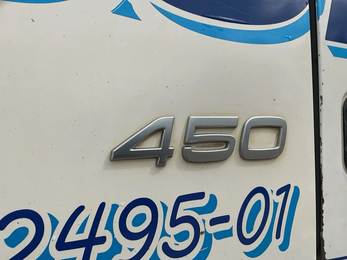 2012 Volvo FM450 8x4 Tipper - Image 4