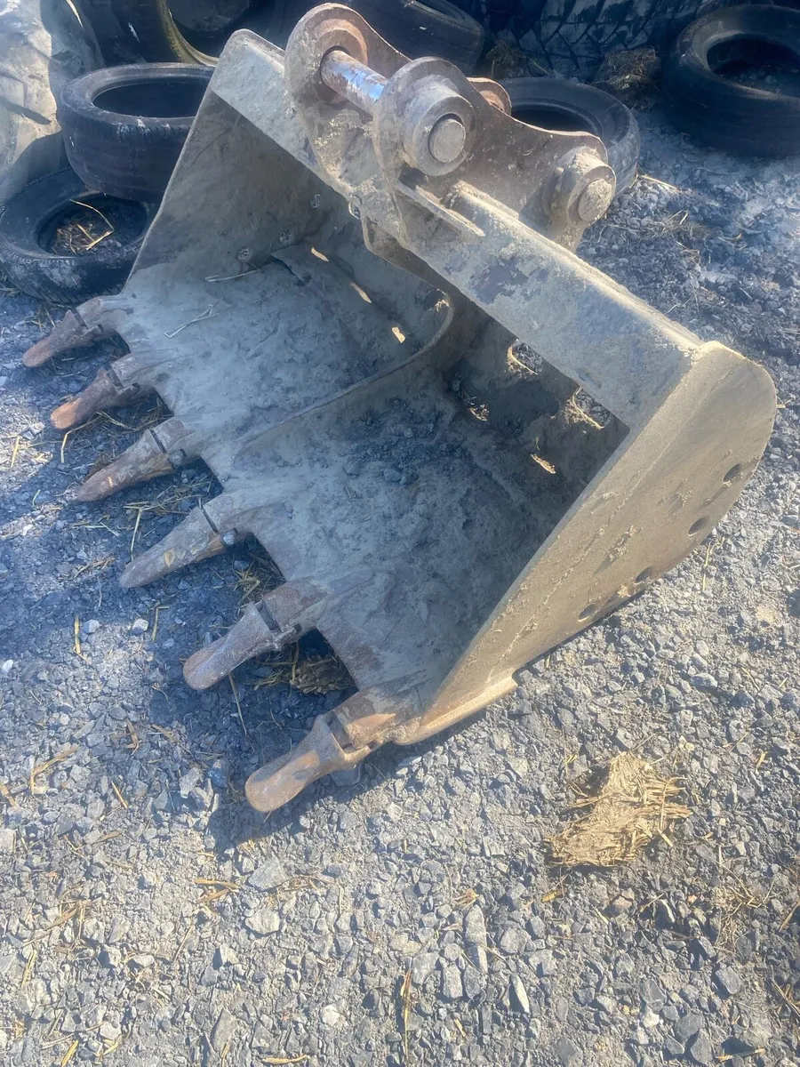 2 ditching buckets - Image 3