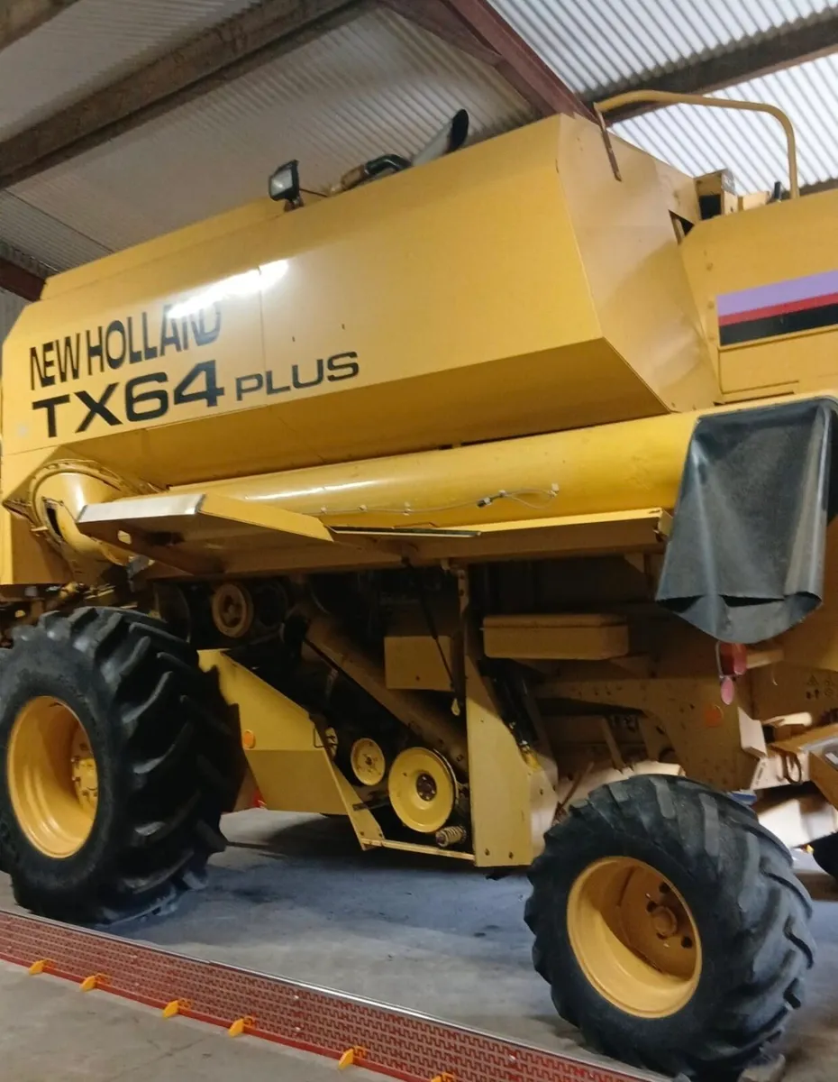 1999 mint Newholland TX64 - Image 2