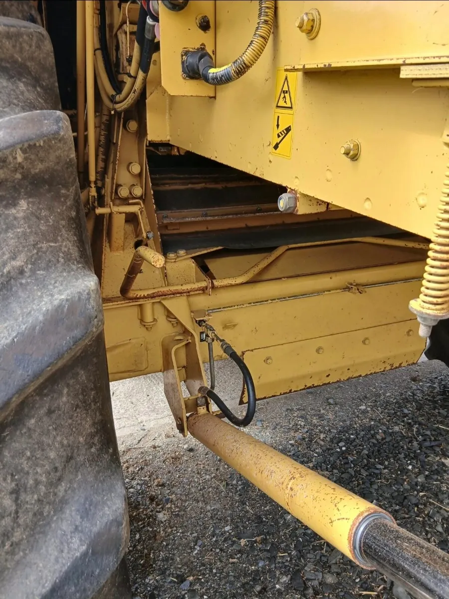 1999 mint Newholland TX64 - Image 3