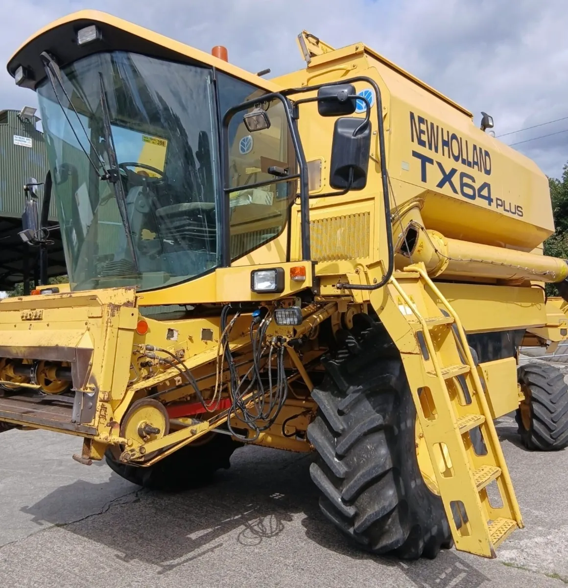 1999 mint Newholland TX64 - Image 1