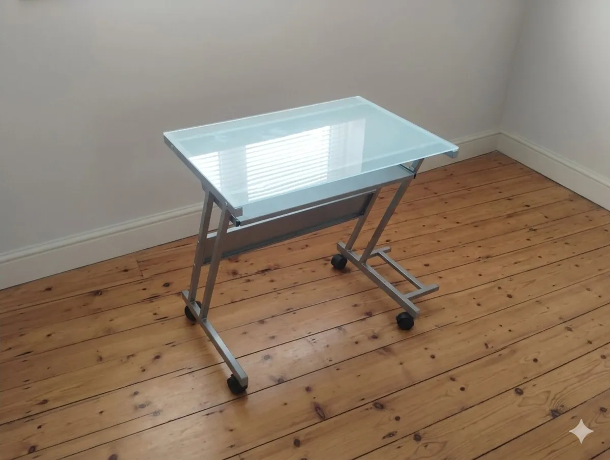 Glass table for Sale