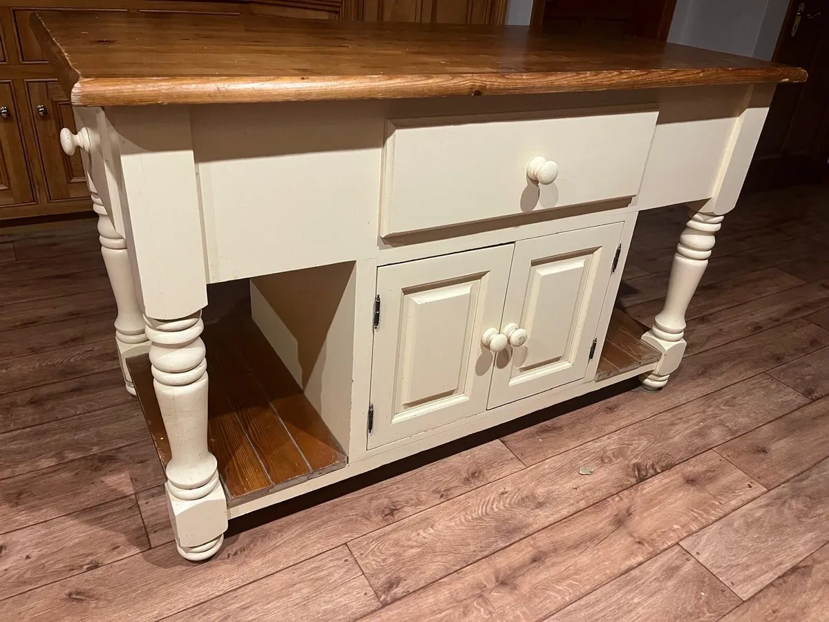 Kitchen Island Unit - Image 1