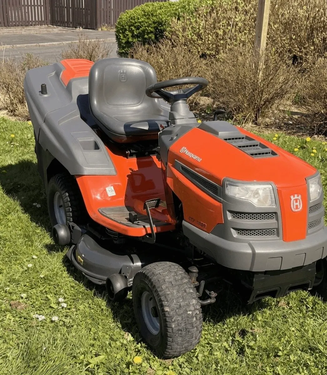 Husqvarna ride on lawnmower - Image 1