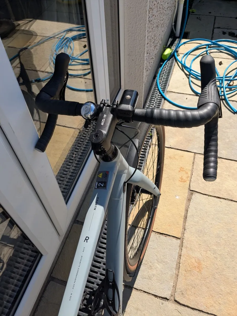 Cube Nuroad Race Gravel Bike 2 x12 Speed GRX 2025 - Image 4