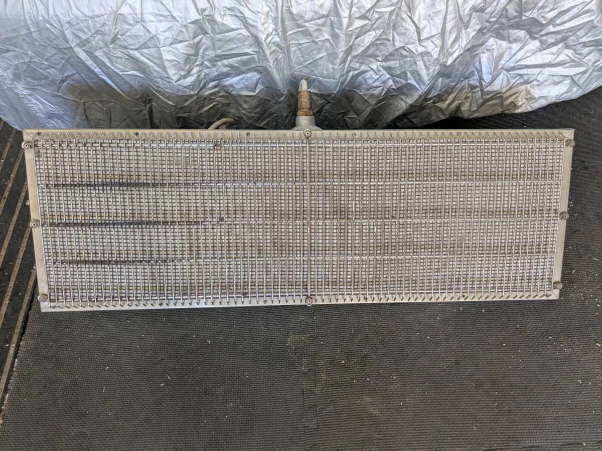 Gas heater - Image 1