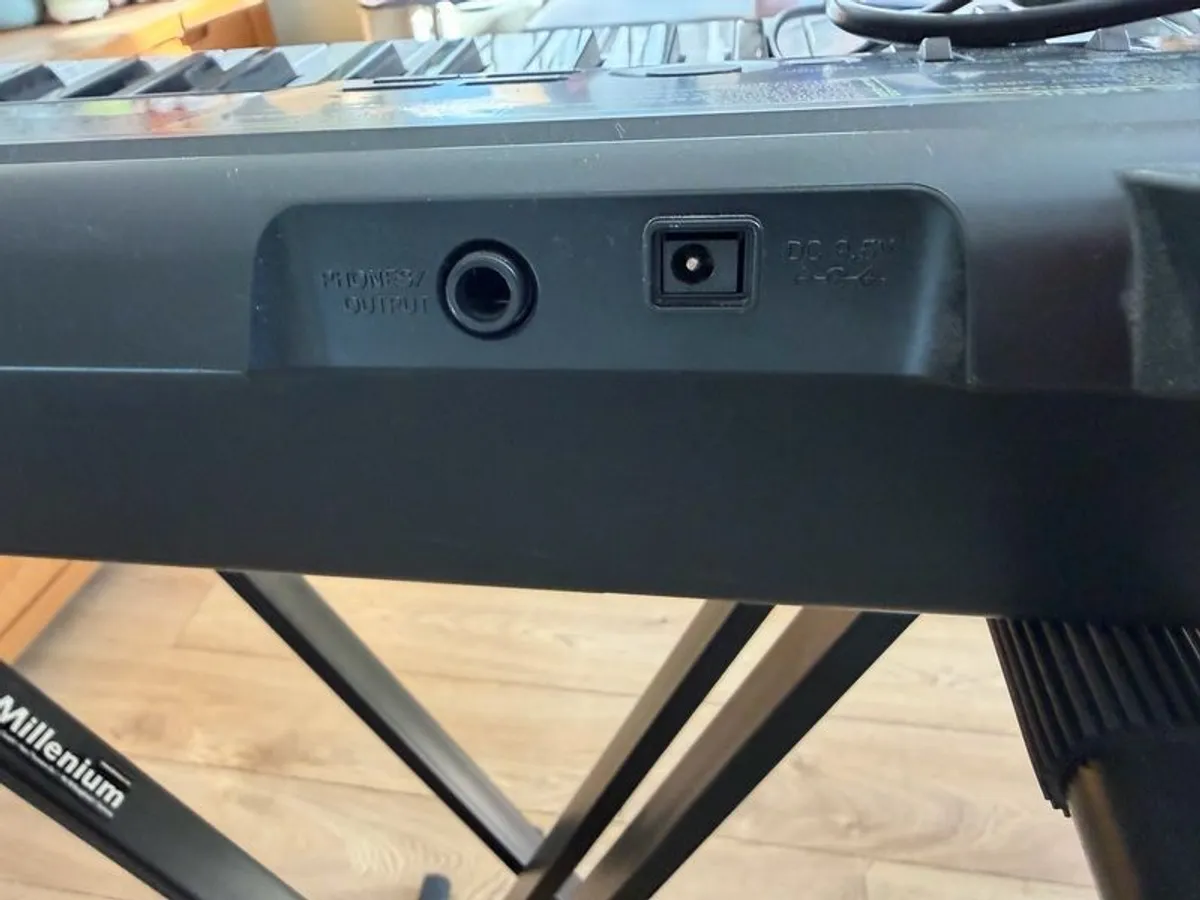 casio keyboard ctk-1100 & stand - Image 4