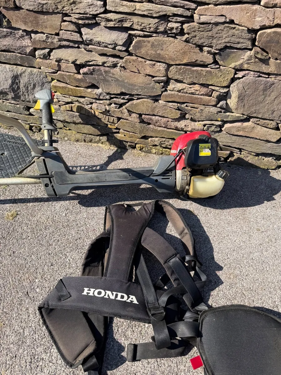 Honda UMK 450E brush cutter - Image 3