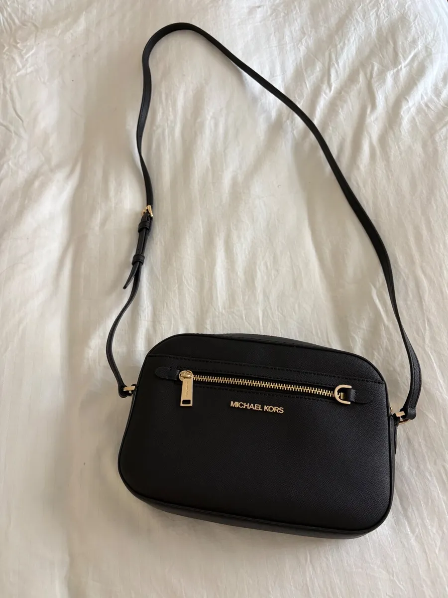 Hand bag