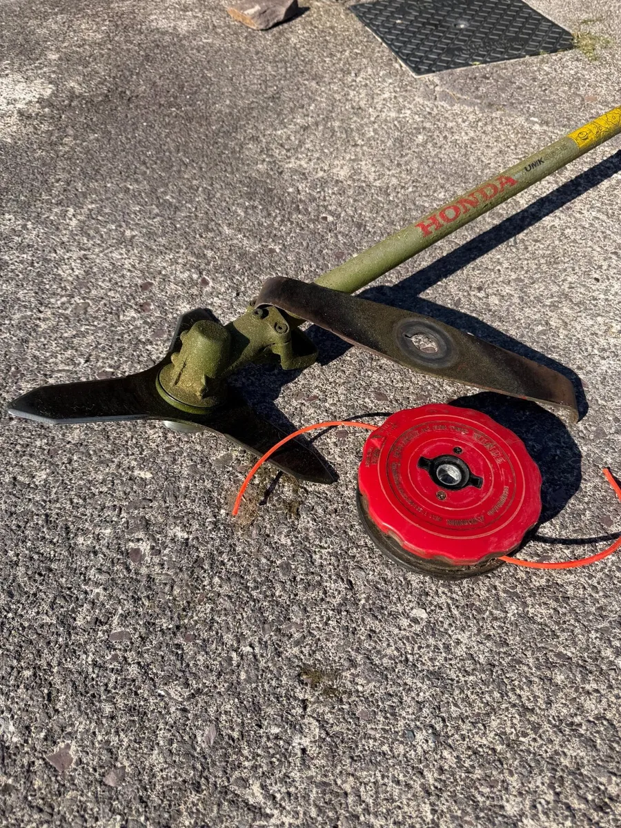 Honda UMK 450E brush cutter - Image 2