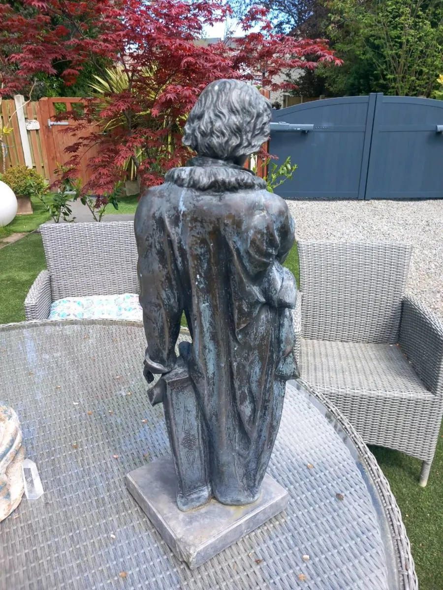 Large v heavy metal sculpture of Beethoven D18 - Image 4