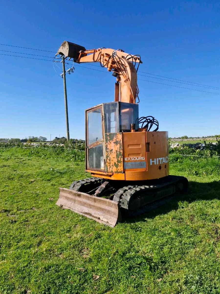 Hitachi 5 tone digger - Image 4