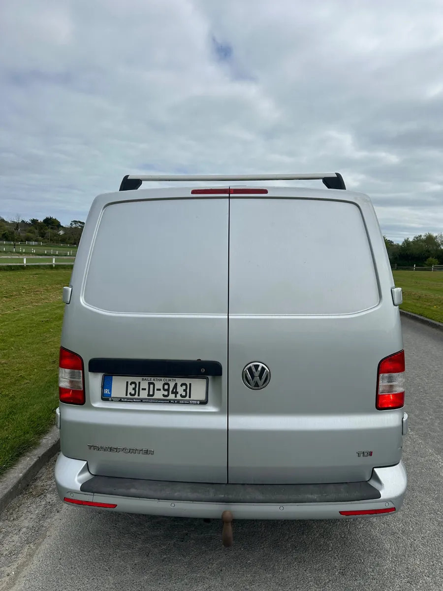Volkswagen Transporter 2013 DOE 10/26 - Image 4