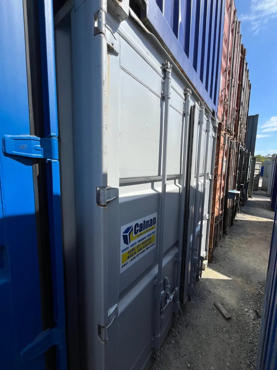 777772-0 -: Ex-Hire 20x8 Shipping Container (Grey) - Image 2