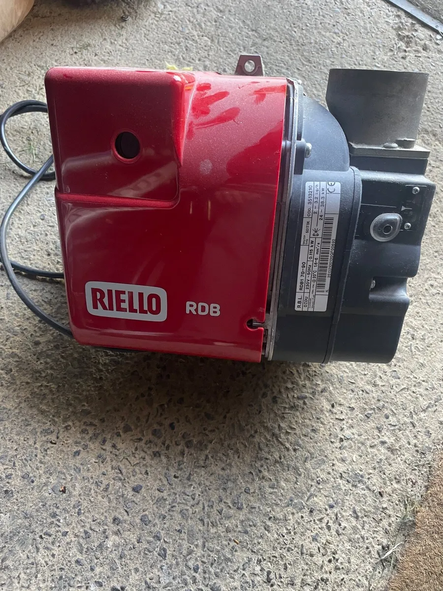 Riello RDB1 70 - 90 Oil Burner - Image 1