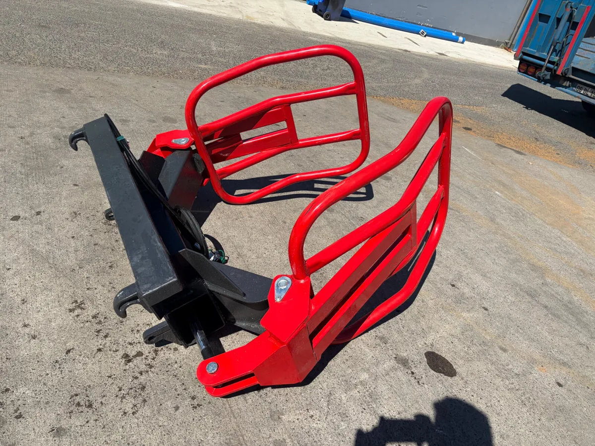 Soft Hands Euro Bracket - Image 1