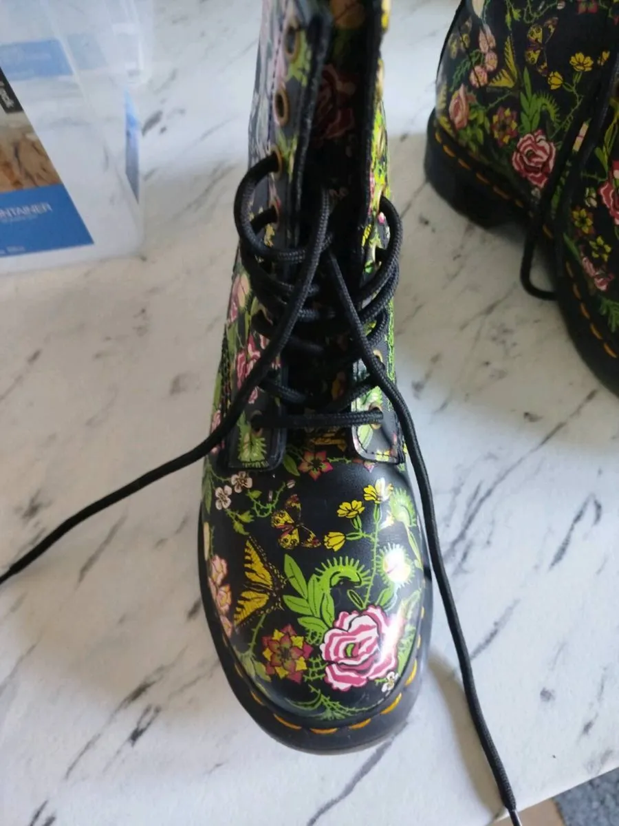 Doc Martens Air Wave Boots - Image 3