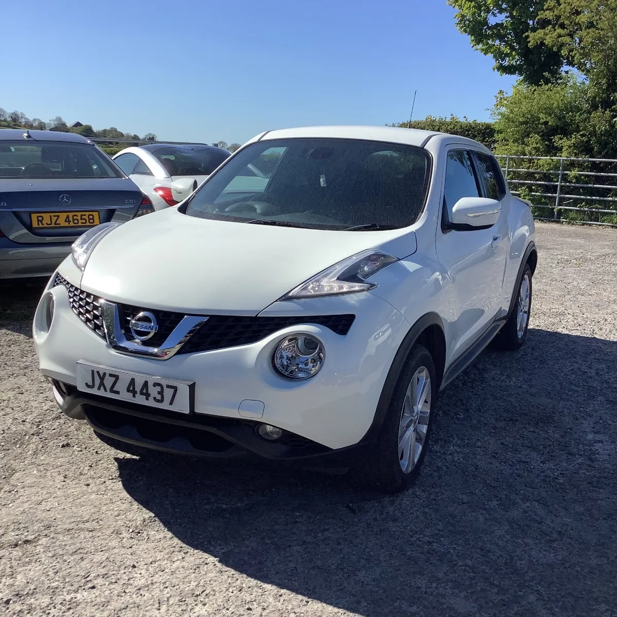 Nissan juke 1.2 petrol 5 door n conn june 2016 - Image 2