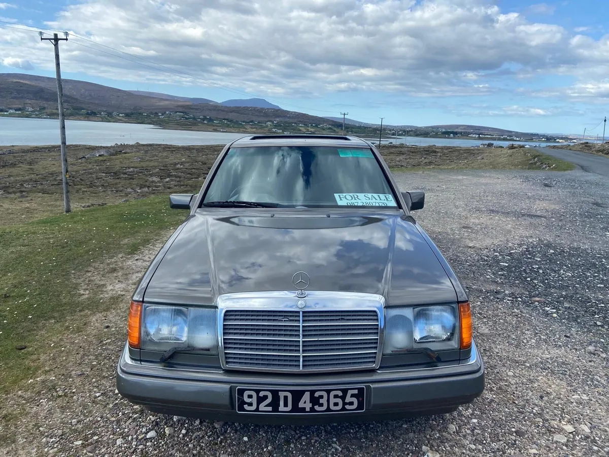1992 Mercedes 300D - Image 2