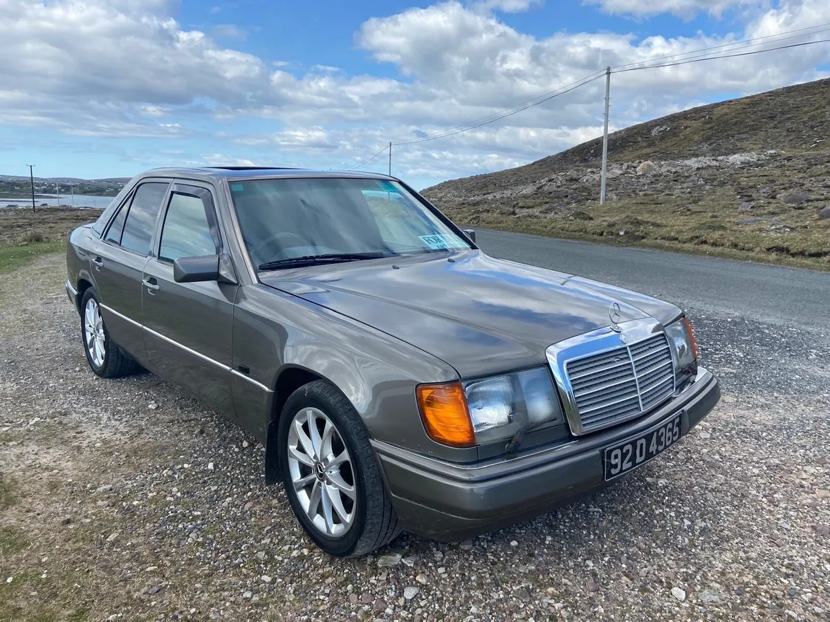 1992 Mercedes 300D - Image 3