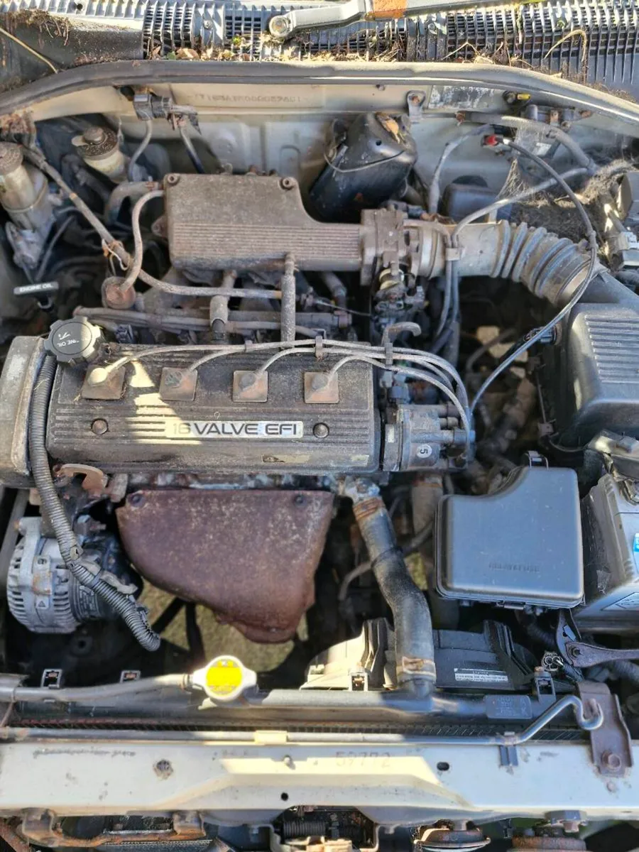 Toyota Carina E GLI - Image 4