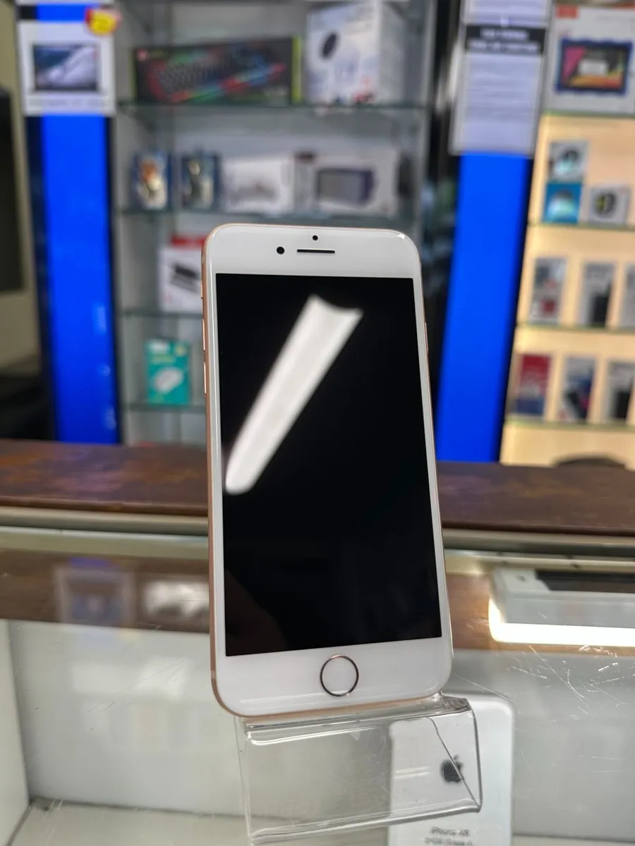 Apple iPhone 8 64GB – Gold – Grade A - Image 2