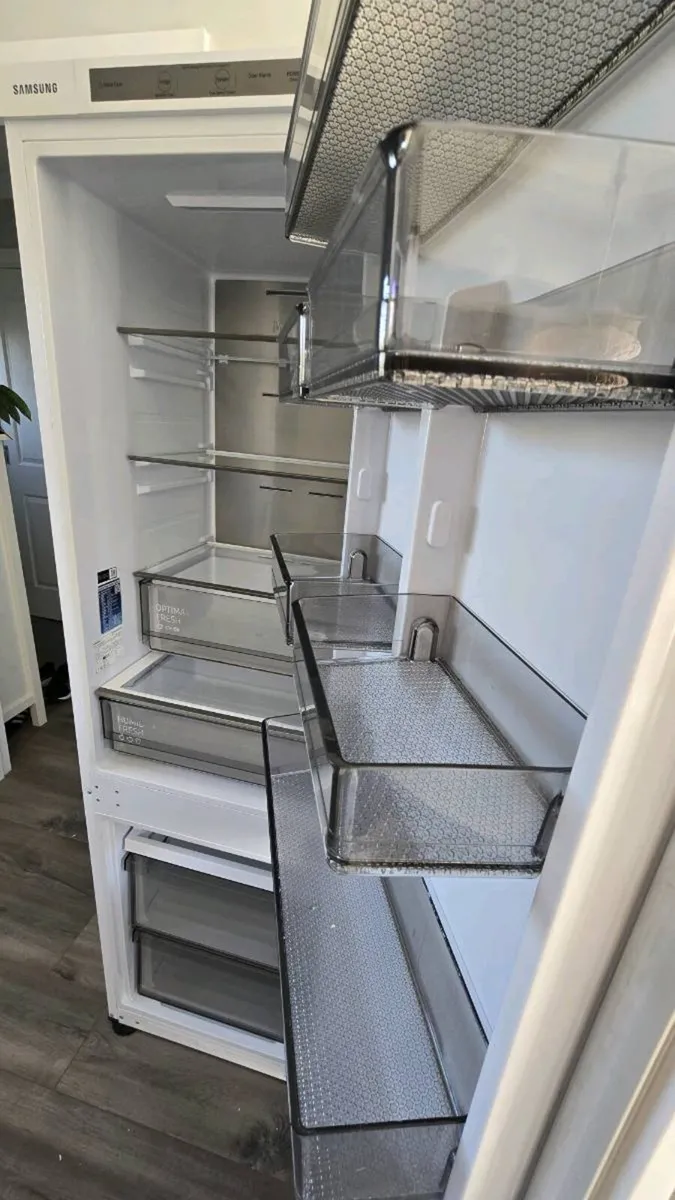 Samsung fridge-freezer - Image 4