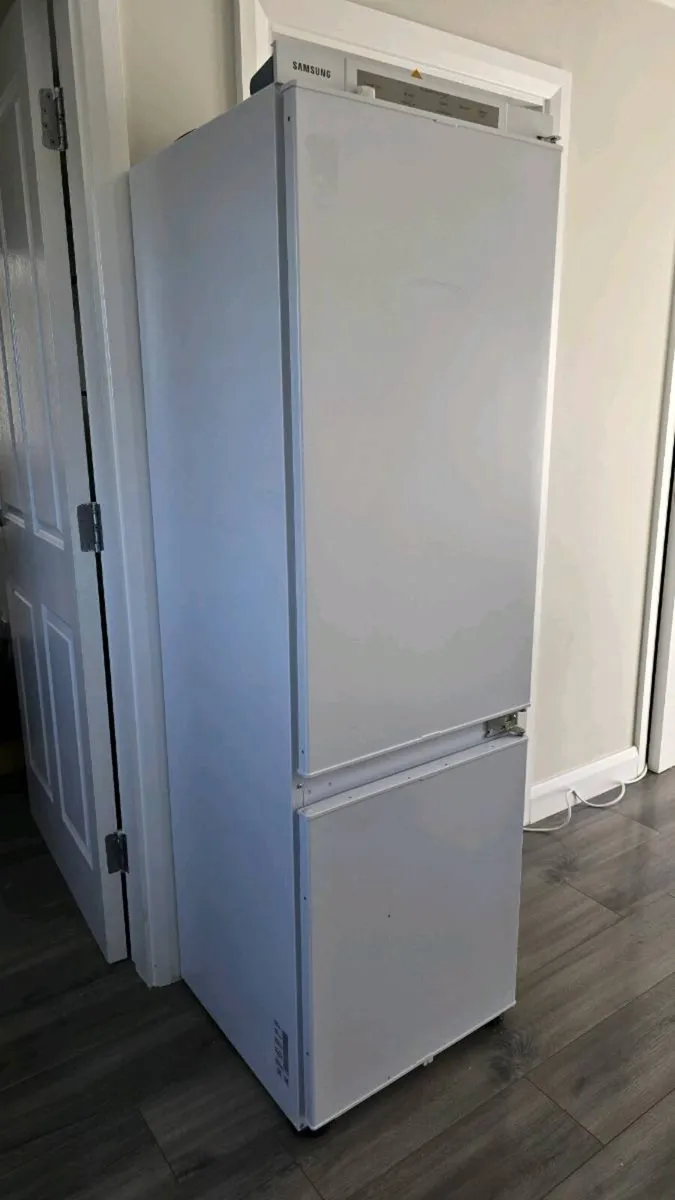 Samsung fridge-freezer - Image 2