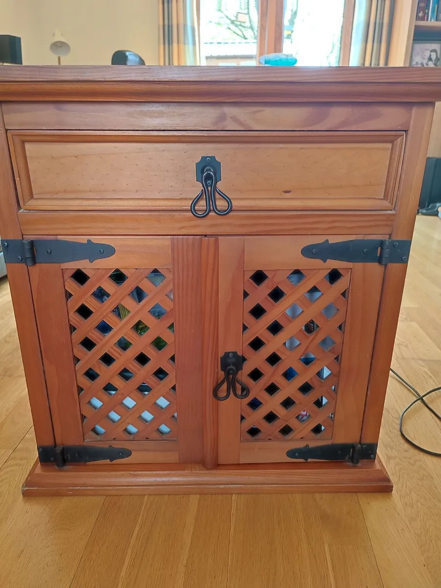 Mexican-style "Corona" Pine Bedside Cabinet - Image 3