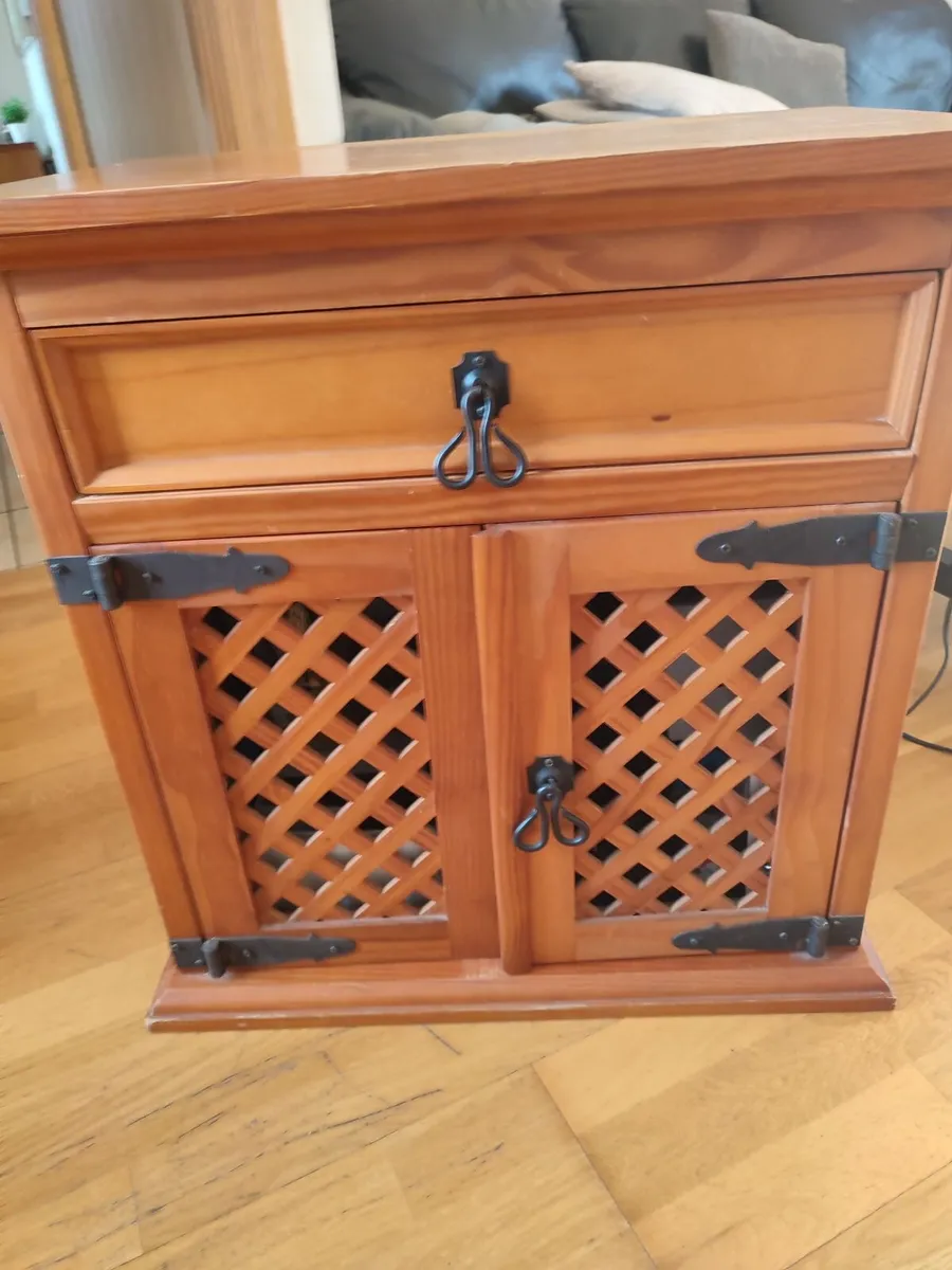Mexican-style "Corona" Pine Bedside Cabinet - Image 1