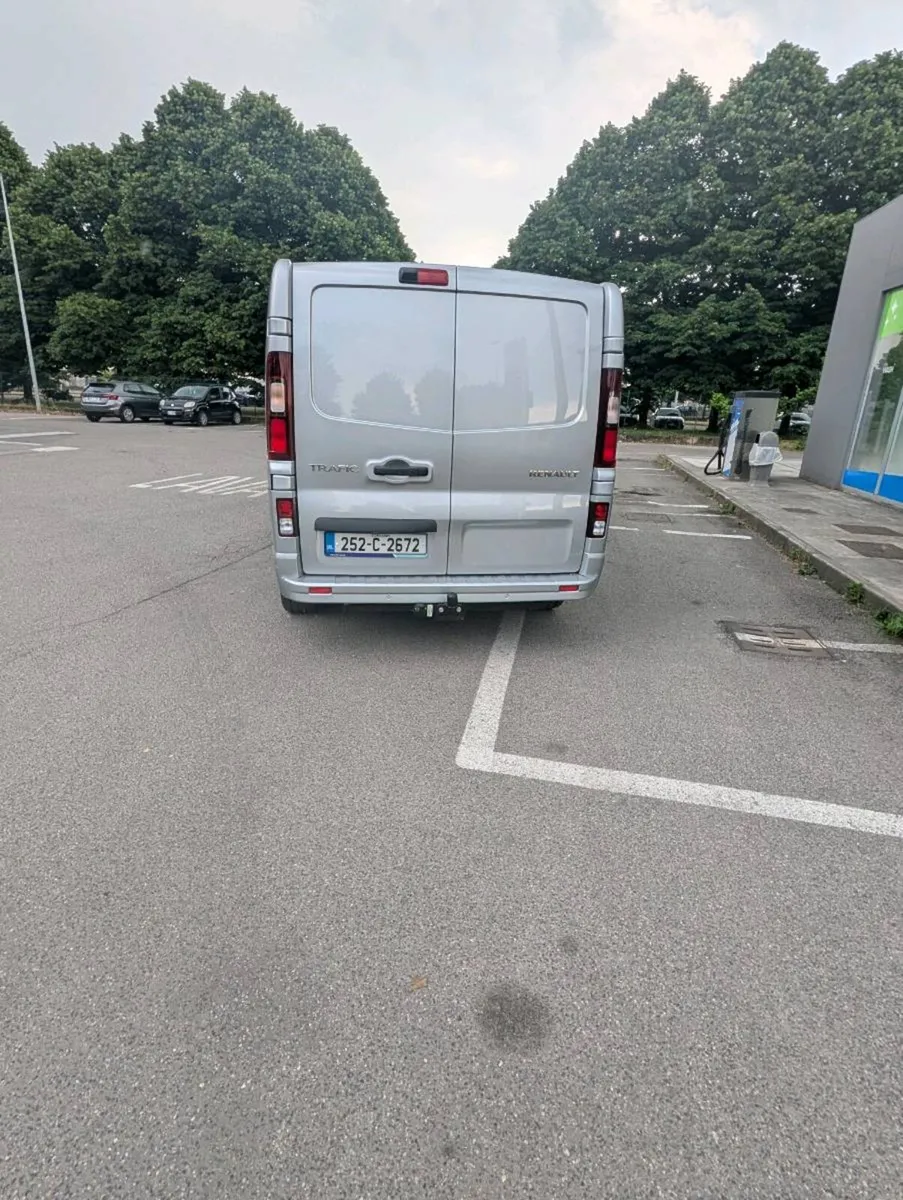 Renault Trafic - Image 4