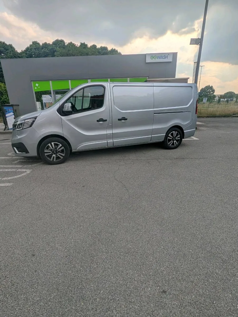 Renault Trafic - Image 3