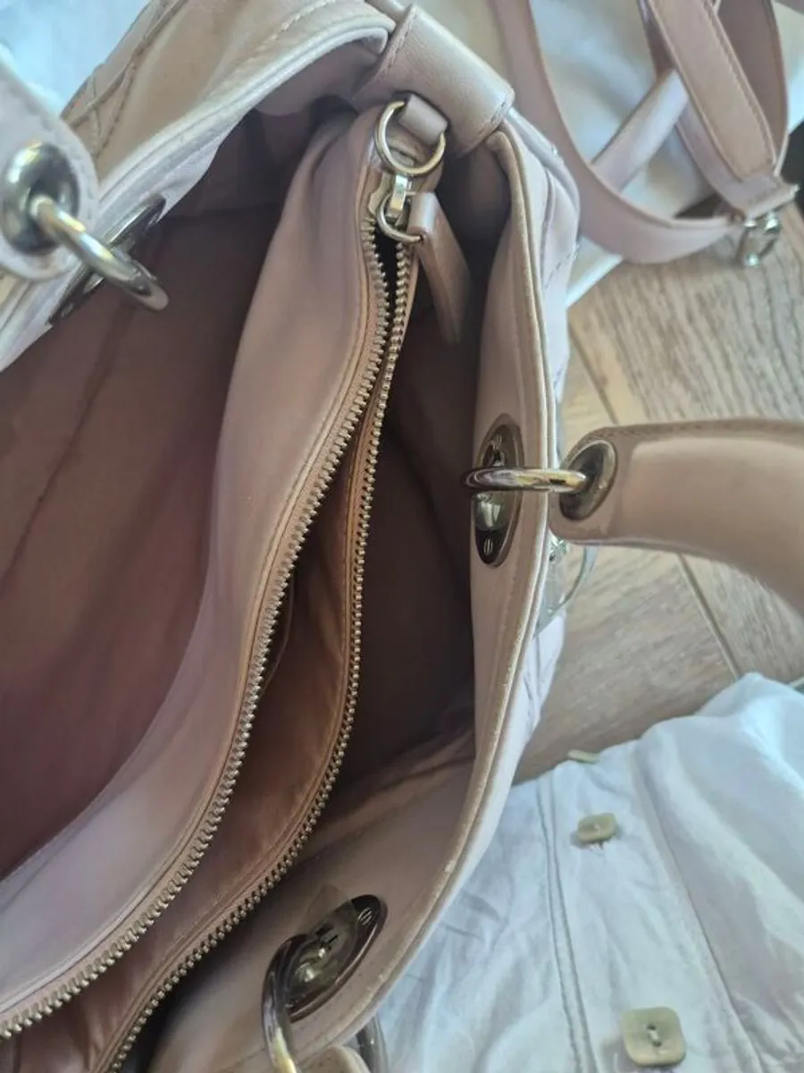 Dior bag - Image 4