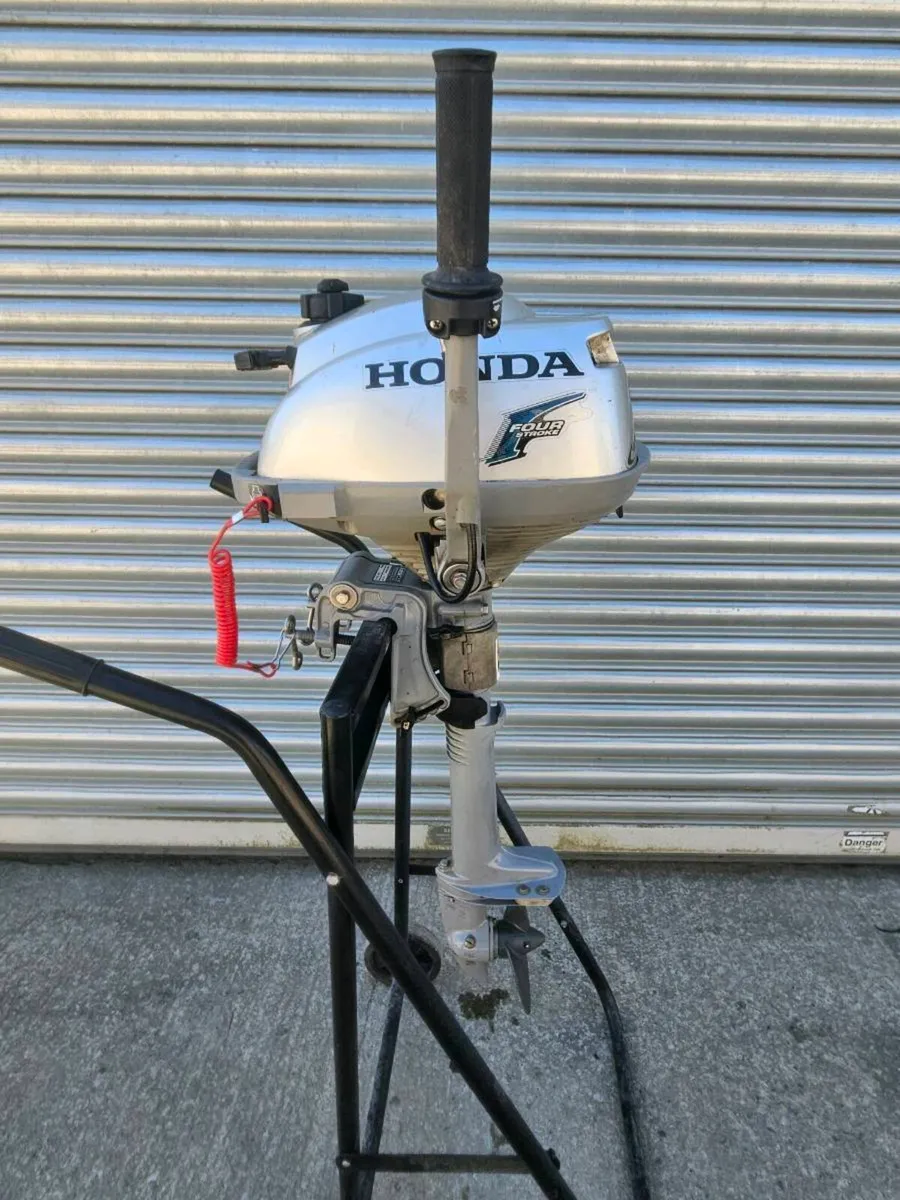 Honda 2.3hp  4 stroke  motor - Image 2