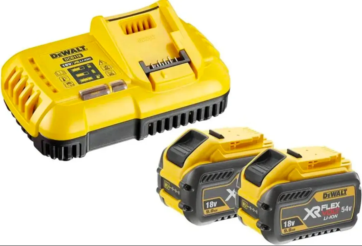 DeWalt 54v FlexVolt 2 x 9Ah and 8A Fast Charger